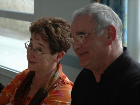 Une image contenant Visage humain, personne, habits, verres

Description g�n�r�e automatiquement